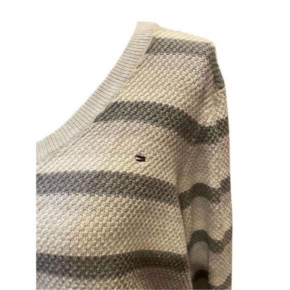 Tommy Hilfiger Women's Striped Pullover Sweater Gray White 2XL - Picture 3 of 8